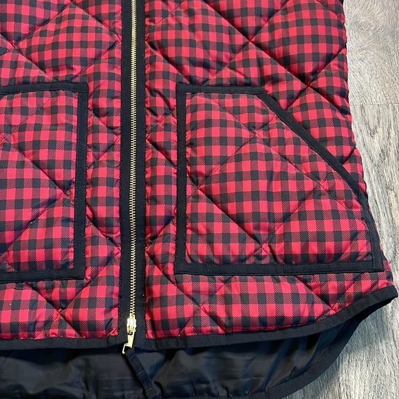 J. Crew Factory Quilted Puffer Vest, Red and Black Check, Down Blend Fill, sz XS - Picture 5 of 12